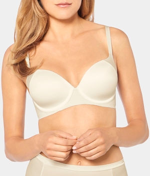TRIUMPH Body Make-Up Soft Touch WP